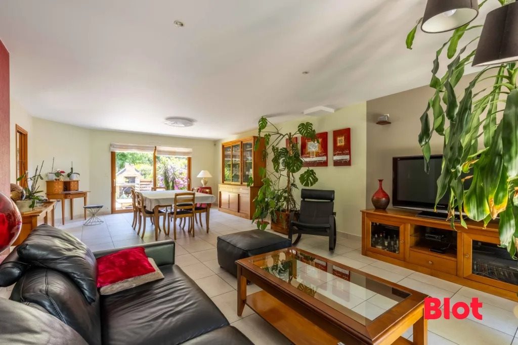 Maison à vendre, 185m², Chevaigné