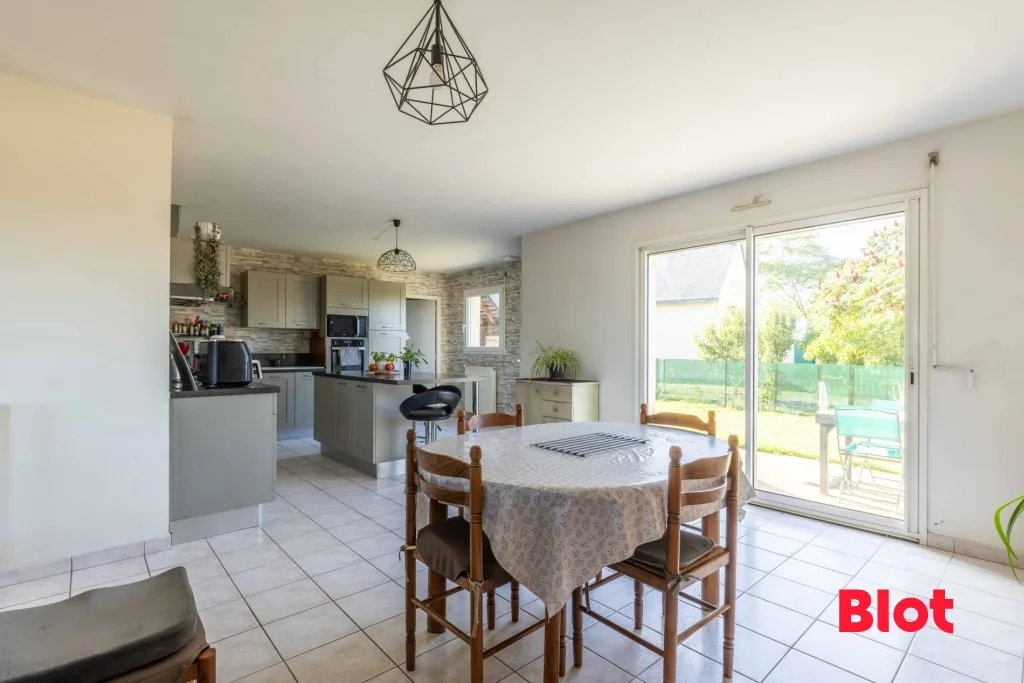 Maison à vendre, 141m², Chevaigné