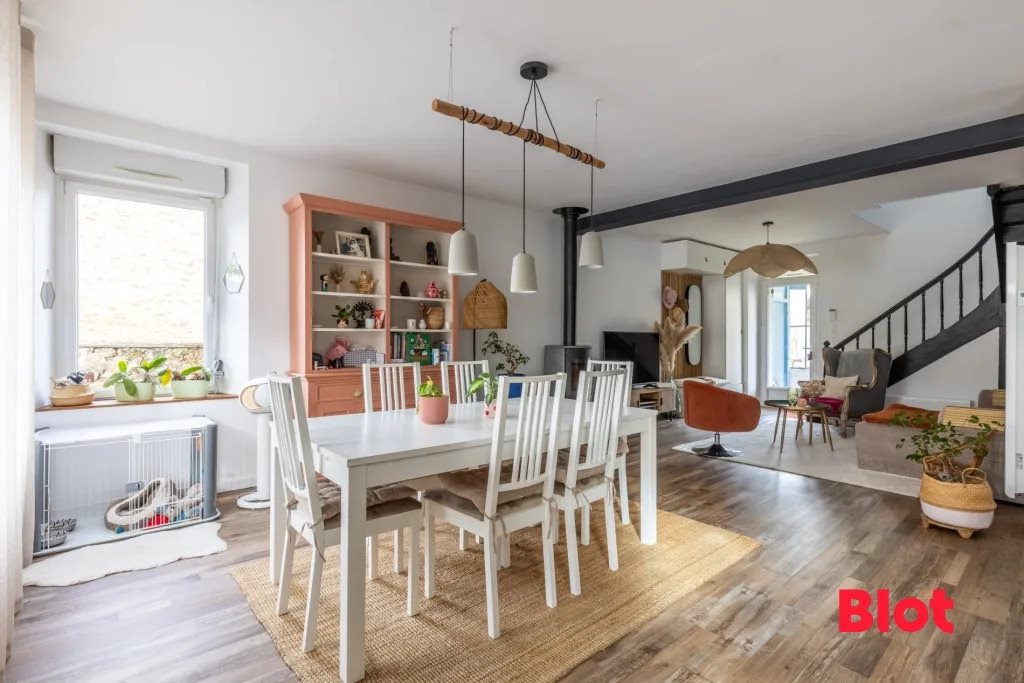 Maison à vendre, 130m², Montreuil-sur-Ille