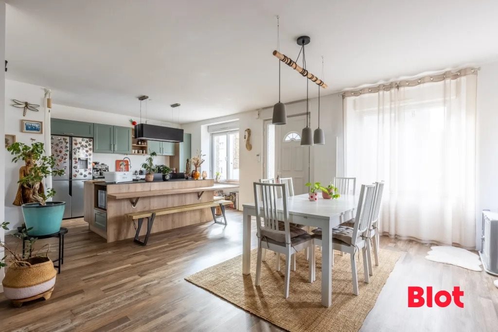 Maison à vendre, 130m², Montreuil-sur-Ille
