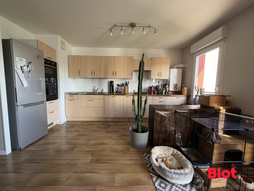 Appartement à louer, 81m², Betton