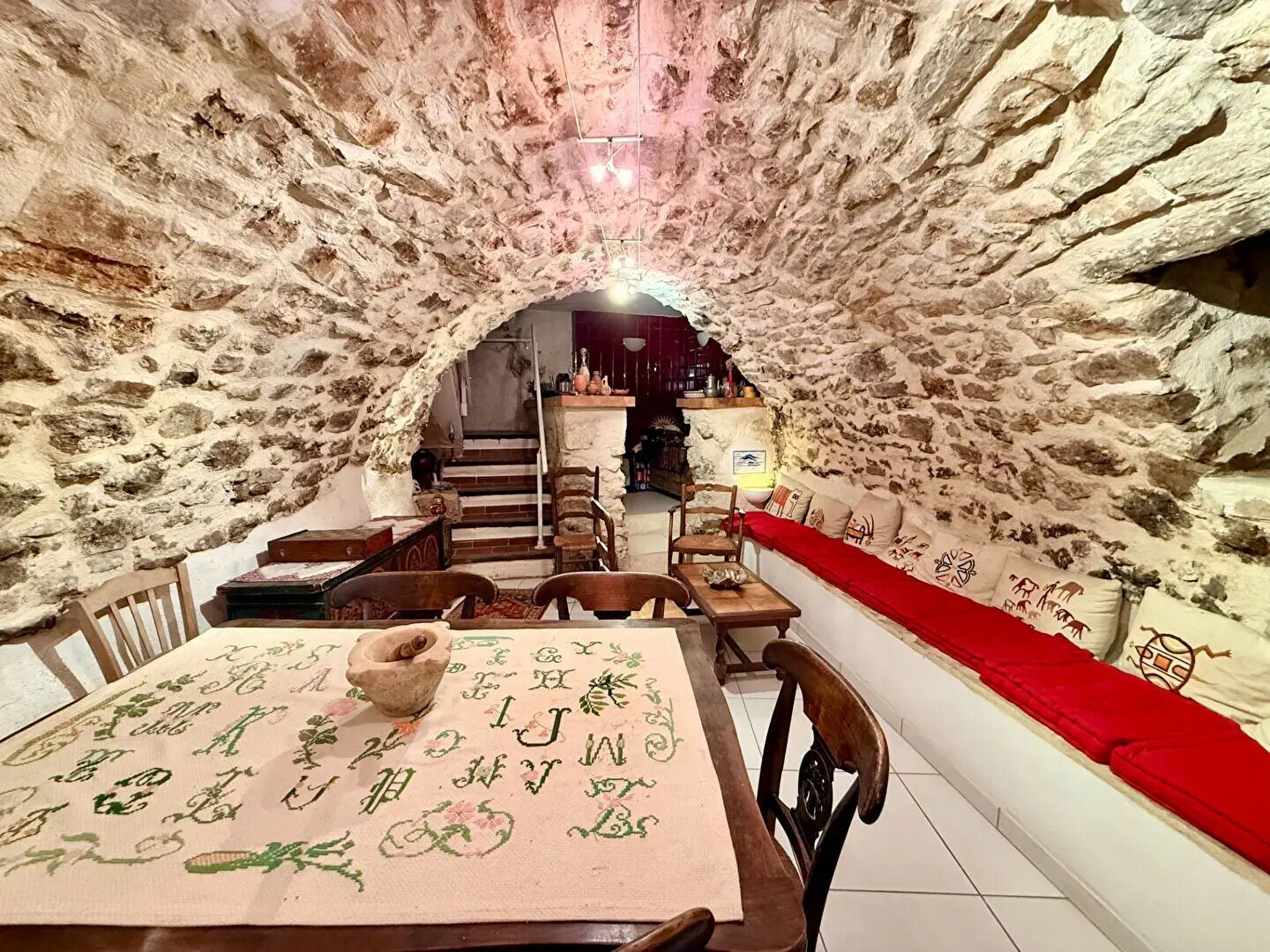 Maison à vendre, 141m², Méounes-lès-Montrieux