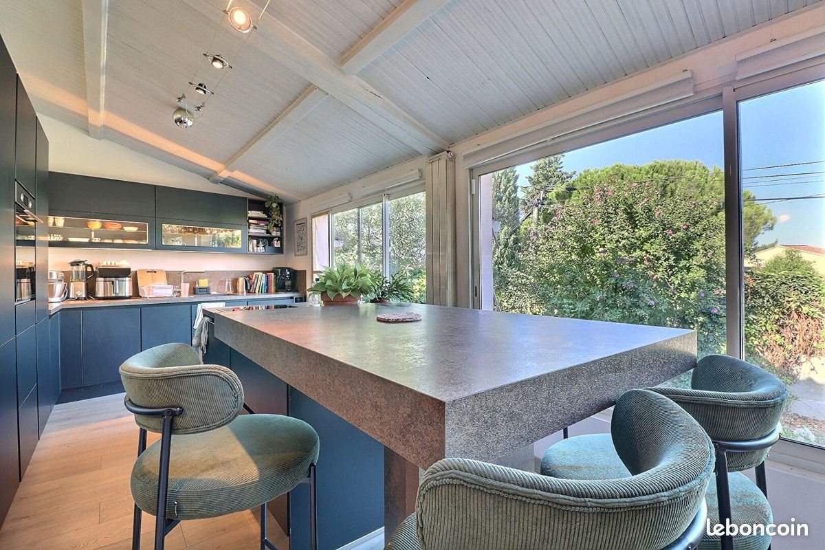 Maison à vendre, 97m², Pourrières