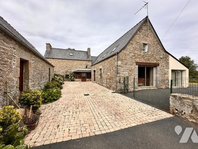 Maison à vendre, 201m², Trégrom
