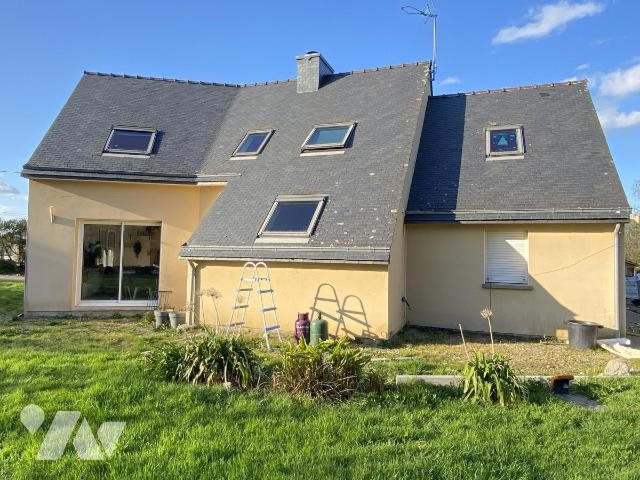 Maison à vendre, 123m², Bégard