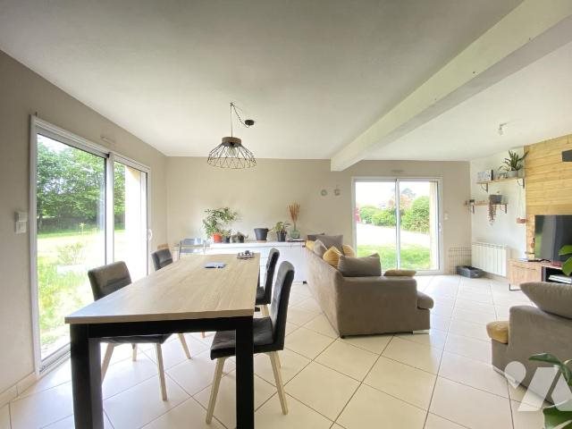 Maison à vendre, 123m², Bégard