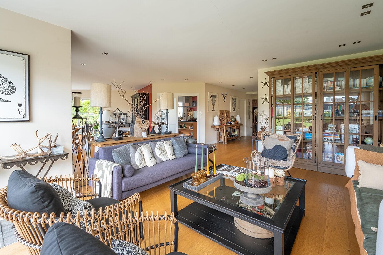 Maison à vendre, 235m², Landivisiau