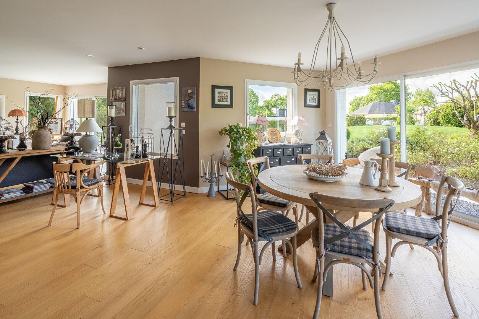 Maison à vendre, 235m², Landivisiau