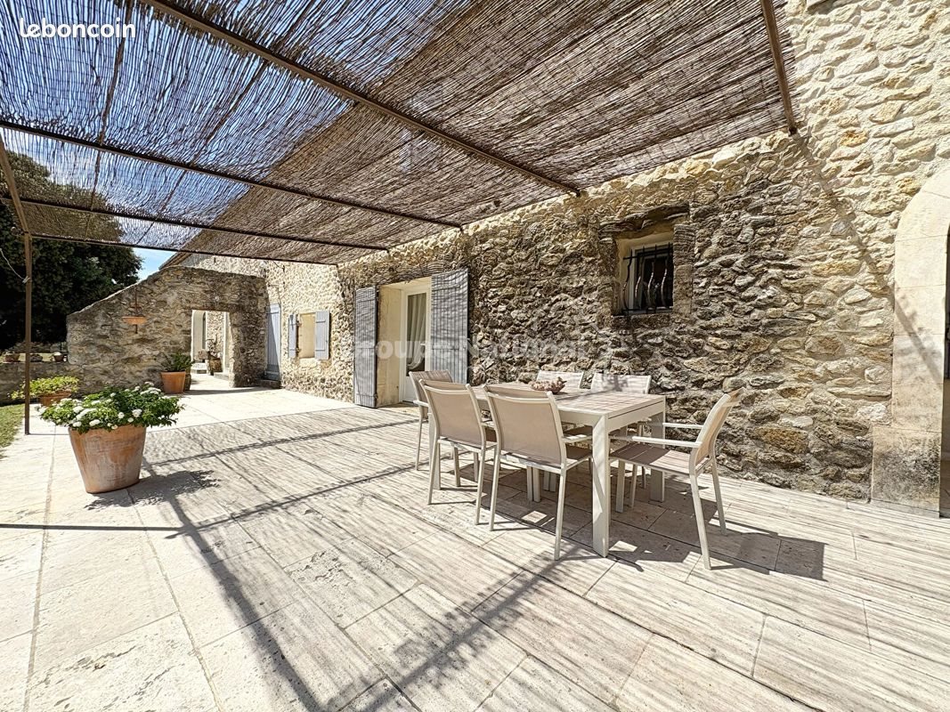 Maison à vendre, 270m², Aureille