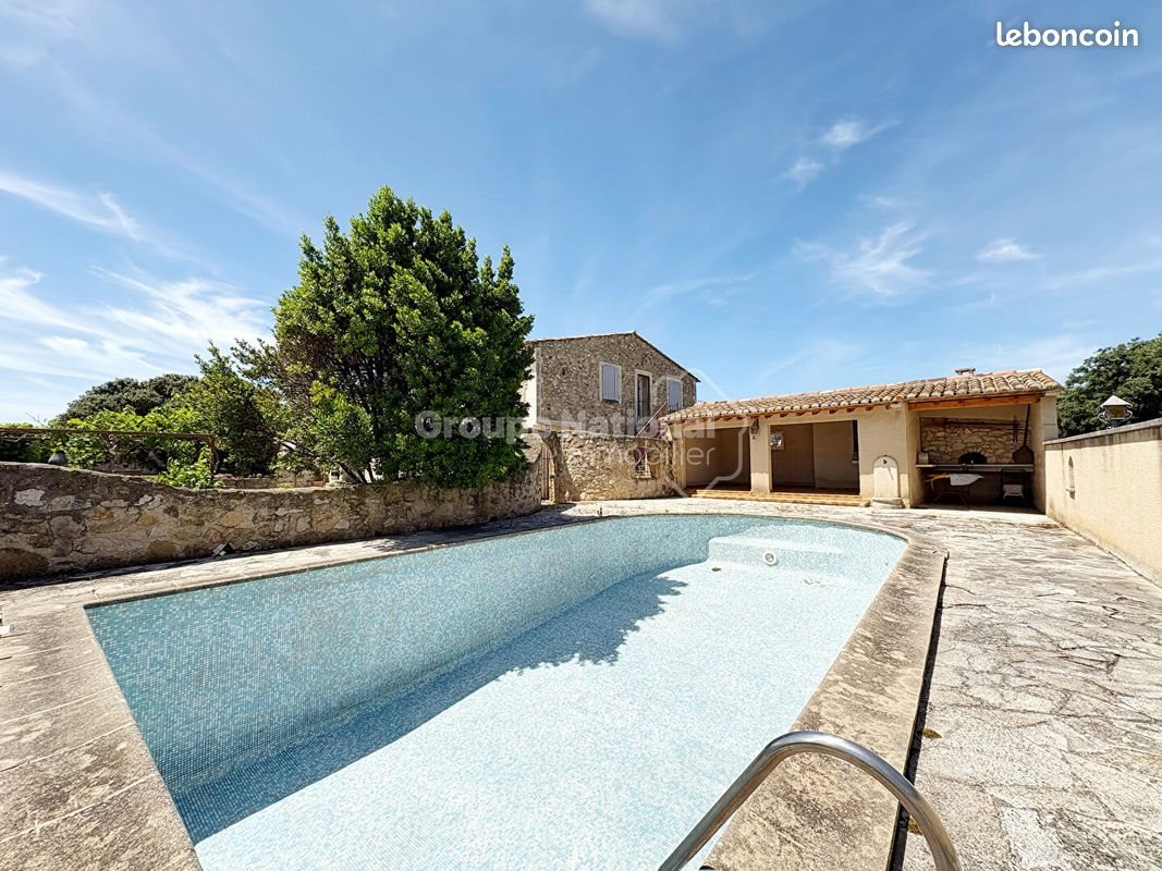 Maison à vendre, 270m², Aureille