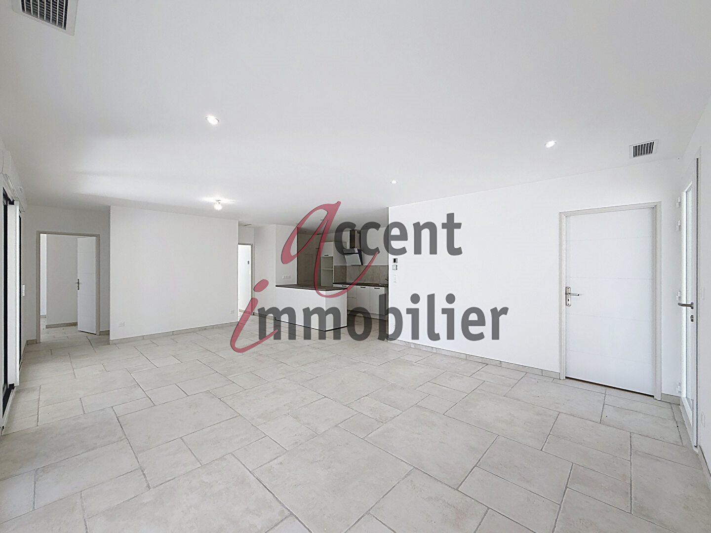 Maison à louer, 93m², Noves