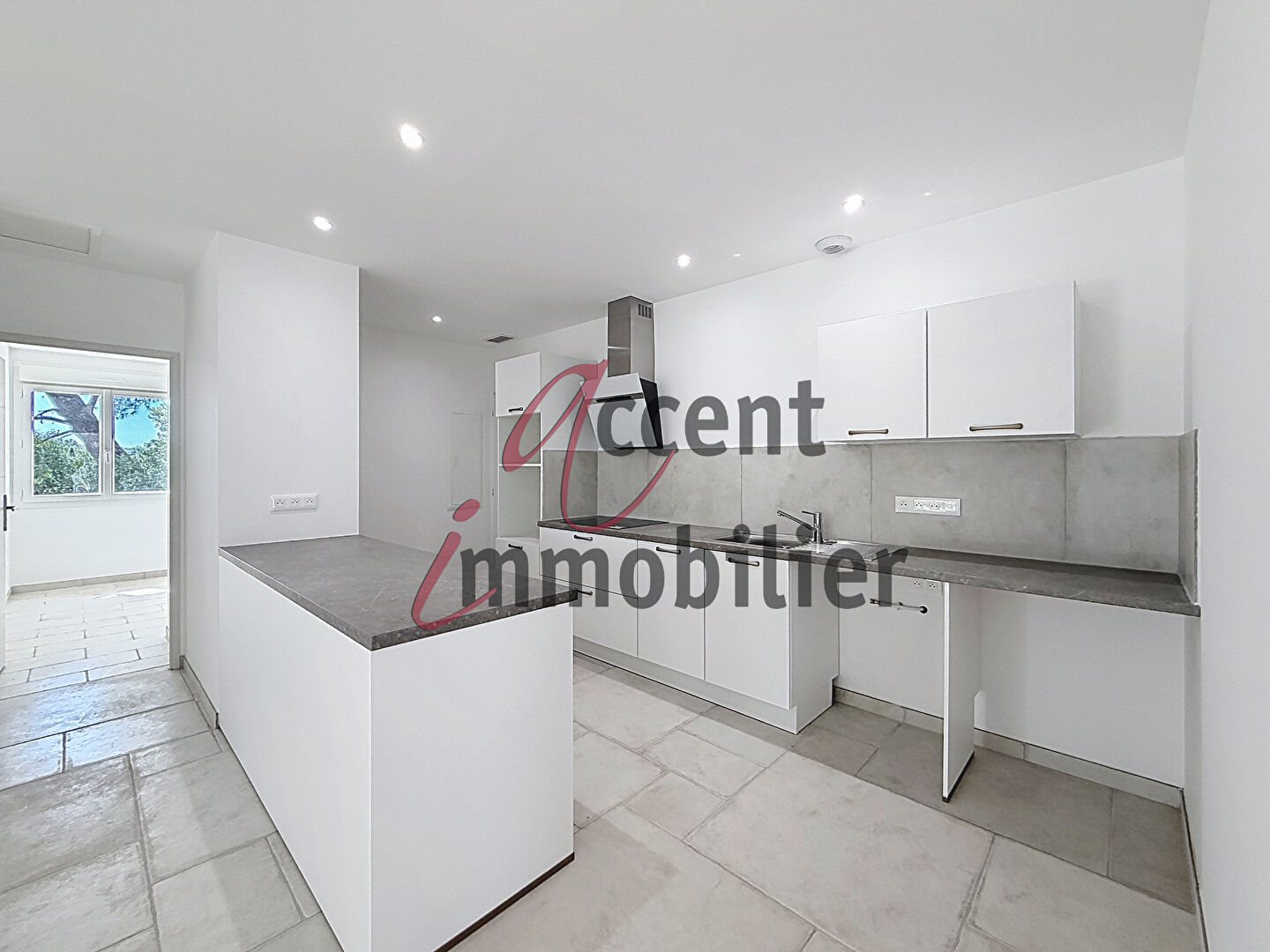 Maison à louer, 93m², Noves