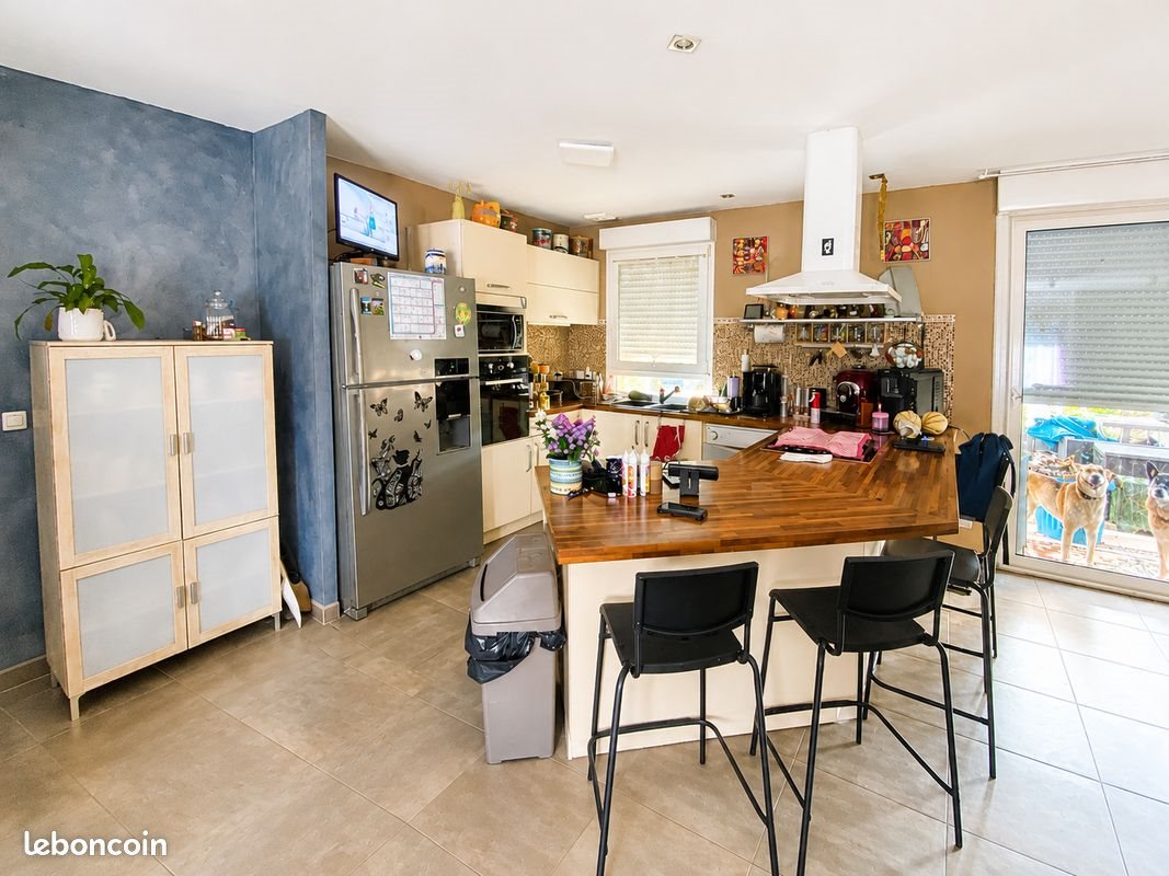 Maison à vendre, 140m², Chapelle-Viviers