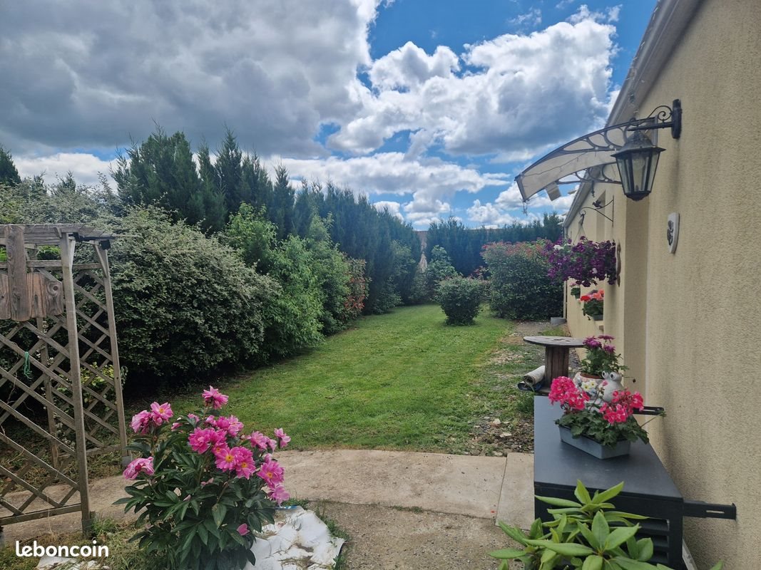 Maison à vendre, 140m², Chapelle-Viviers