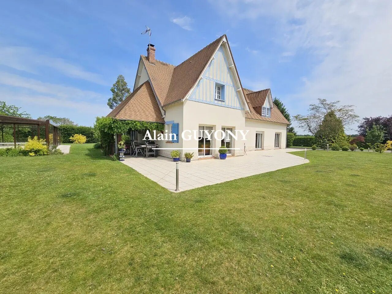 Maison à vendre, 249m², Pont-l'Evêque