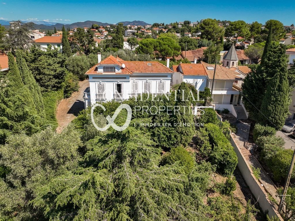 Maison à vendre, 285m², Saint-Raphaël