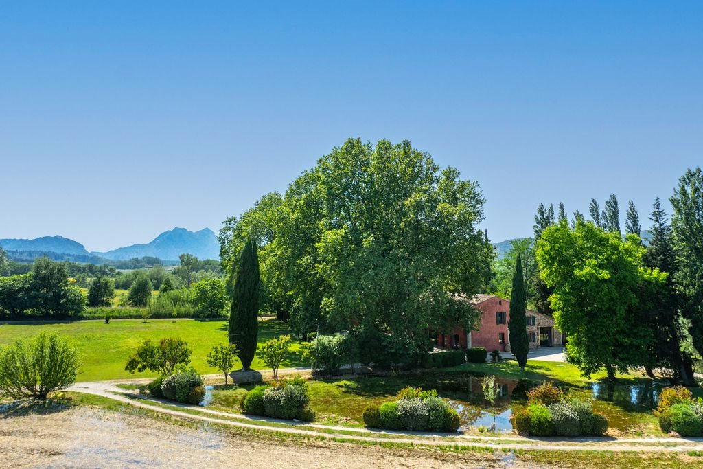 Maison à vendre, 740m², Saint-Rémy-de-Provence