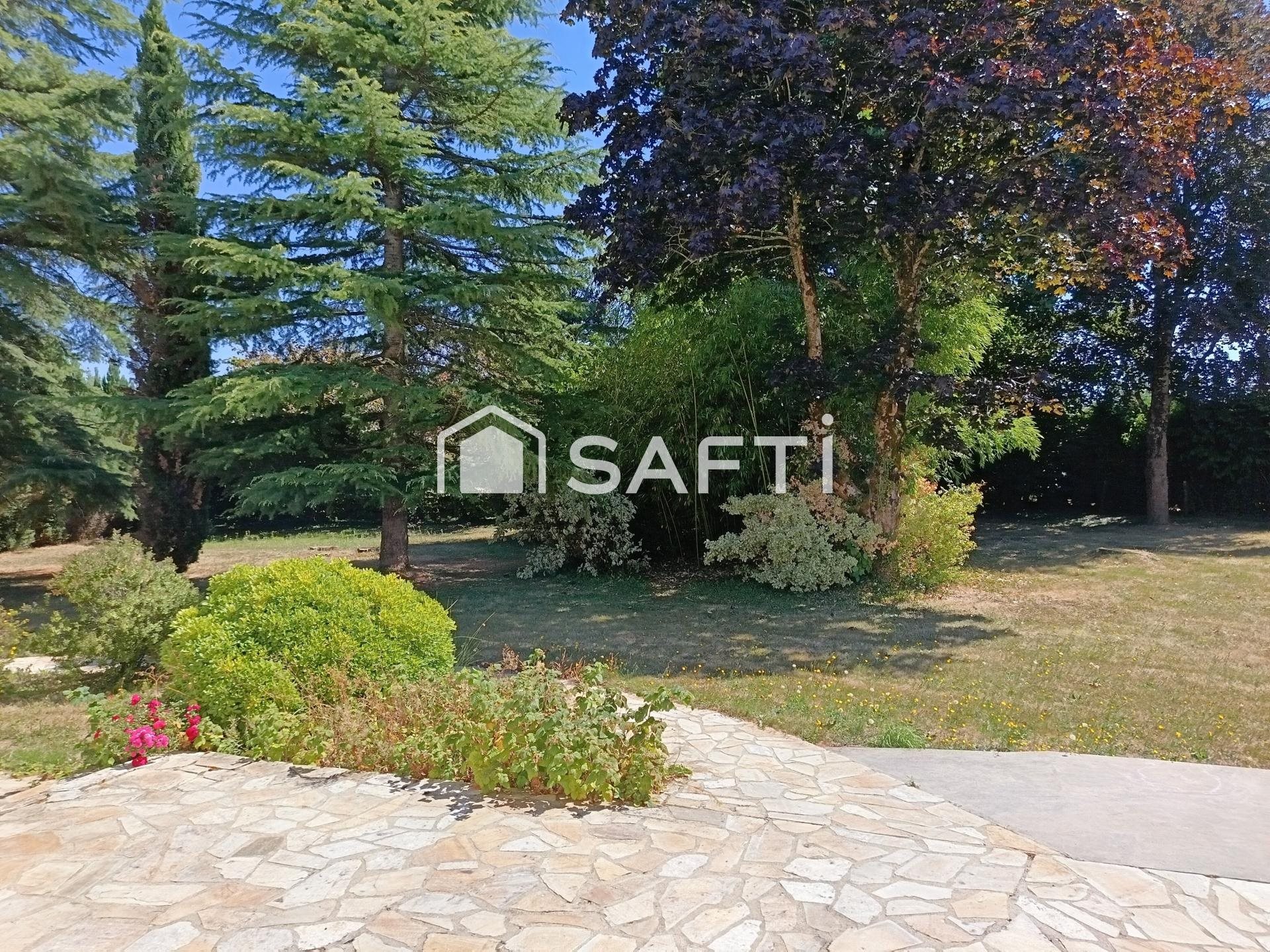 Maison à vendre, 250m², Lanvallay
