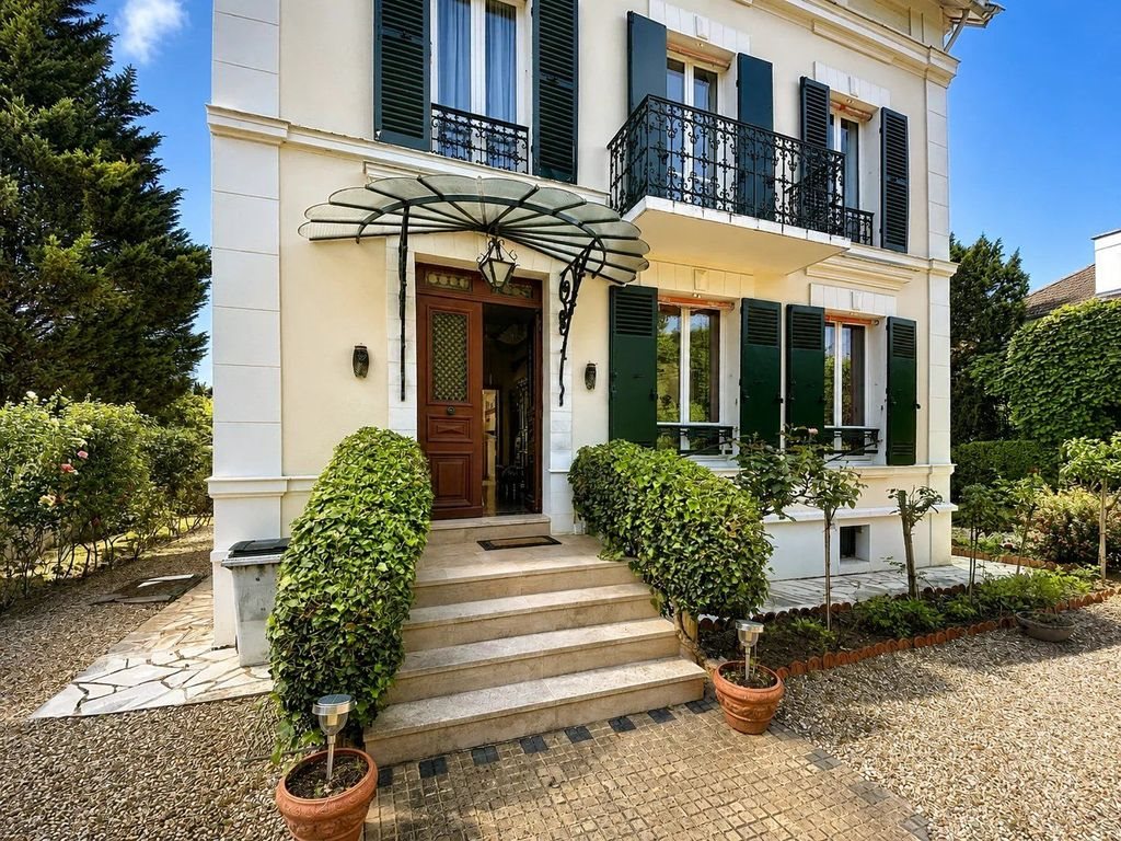 Maison à vendre, 169m², Vaucresson