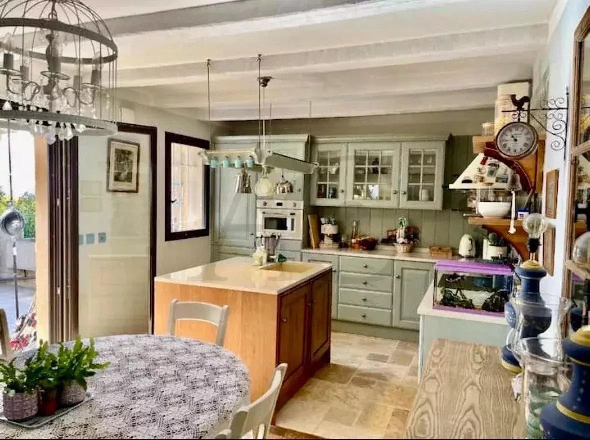 Appartement à louer, 130m², Villeneuve-Loubet