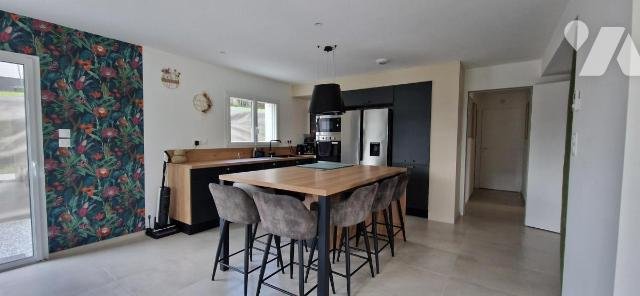 Maison à vendre, 132m², Le Sourn