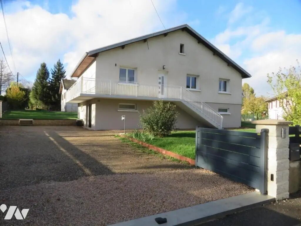 Maison à louer, 101m², Mont-sous-Vaudrey