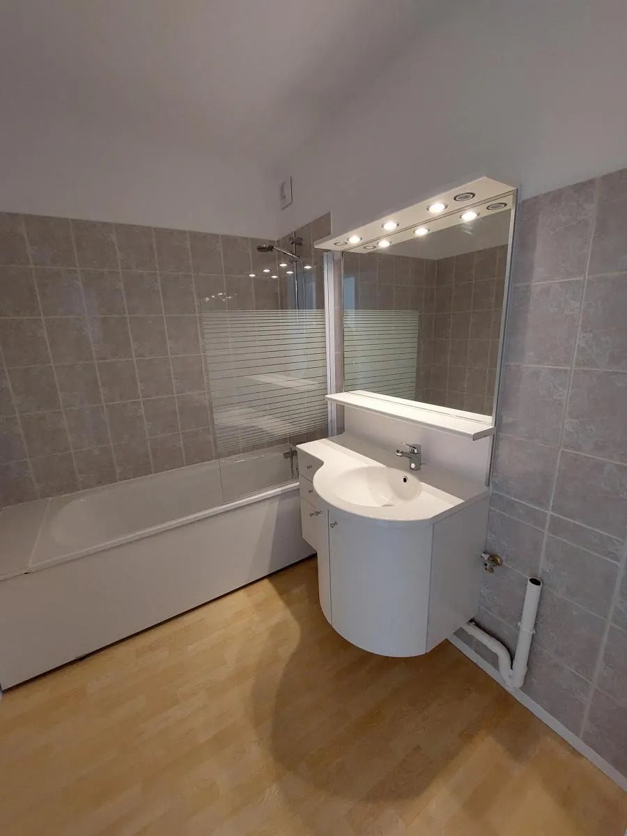 Appartement à louer, 74m², Reims