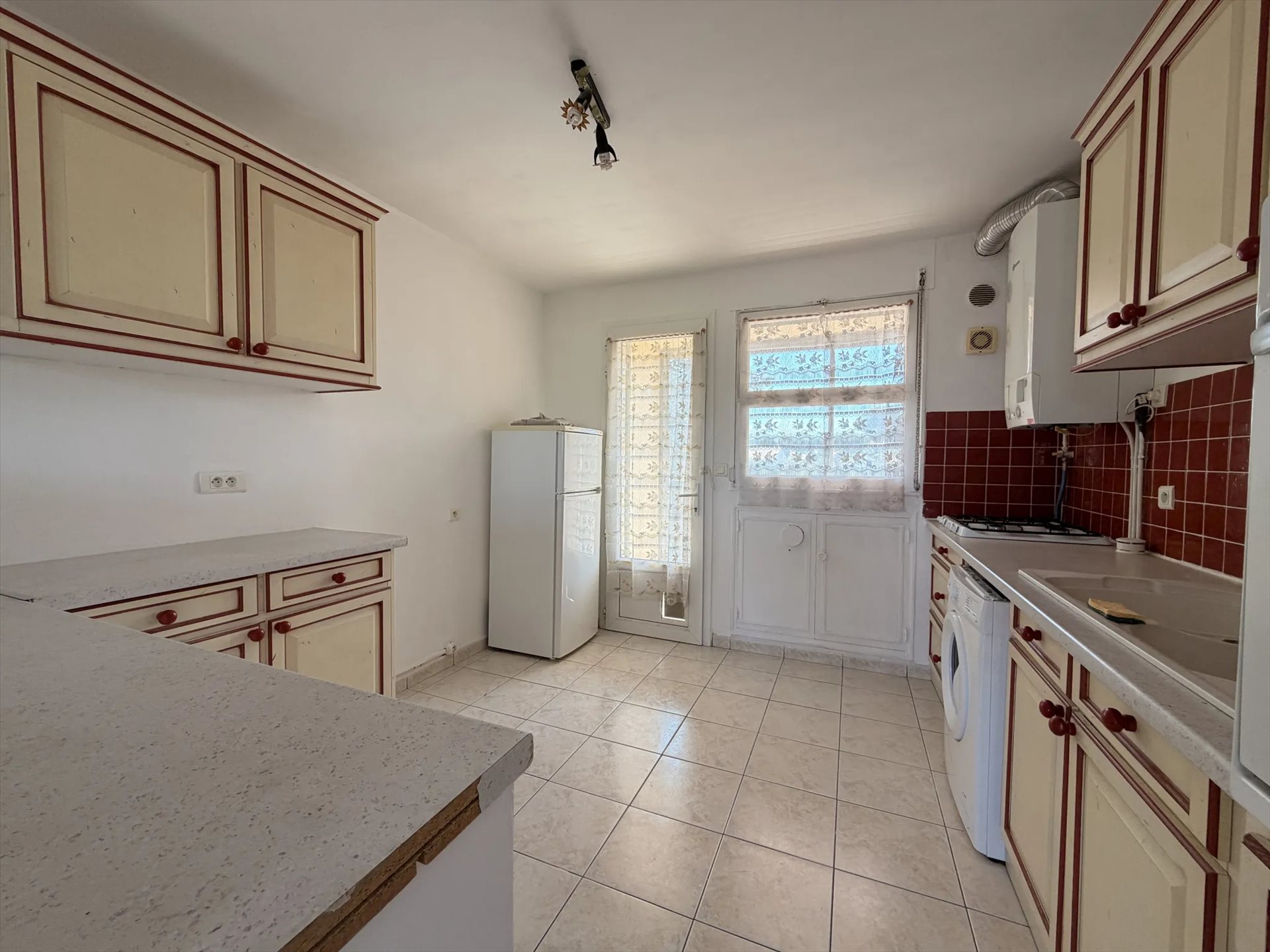Appartement à louer, 44m², Marseille 8ème