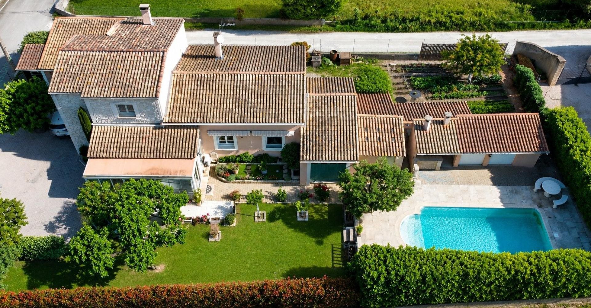Maison à vendre, 158m², Sauveterre