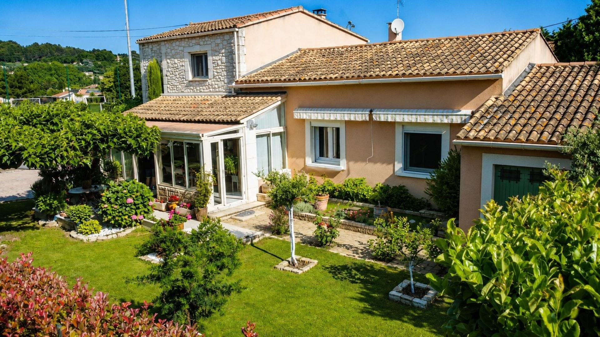 Maison à vendre, 158m², Sauveterre