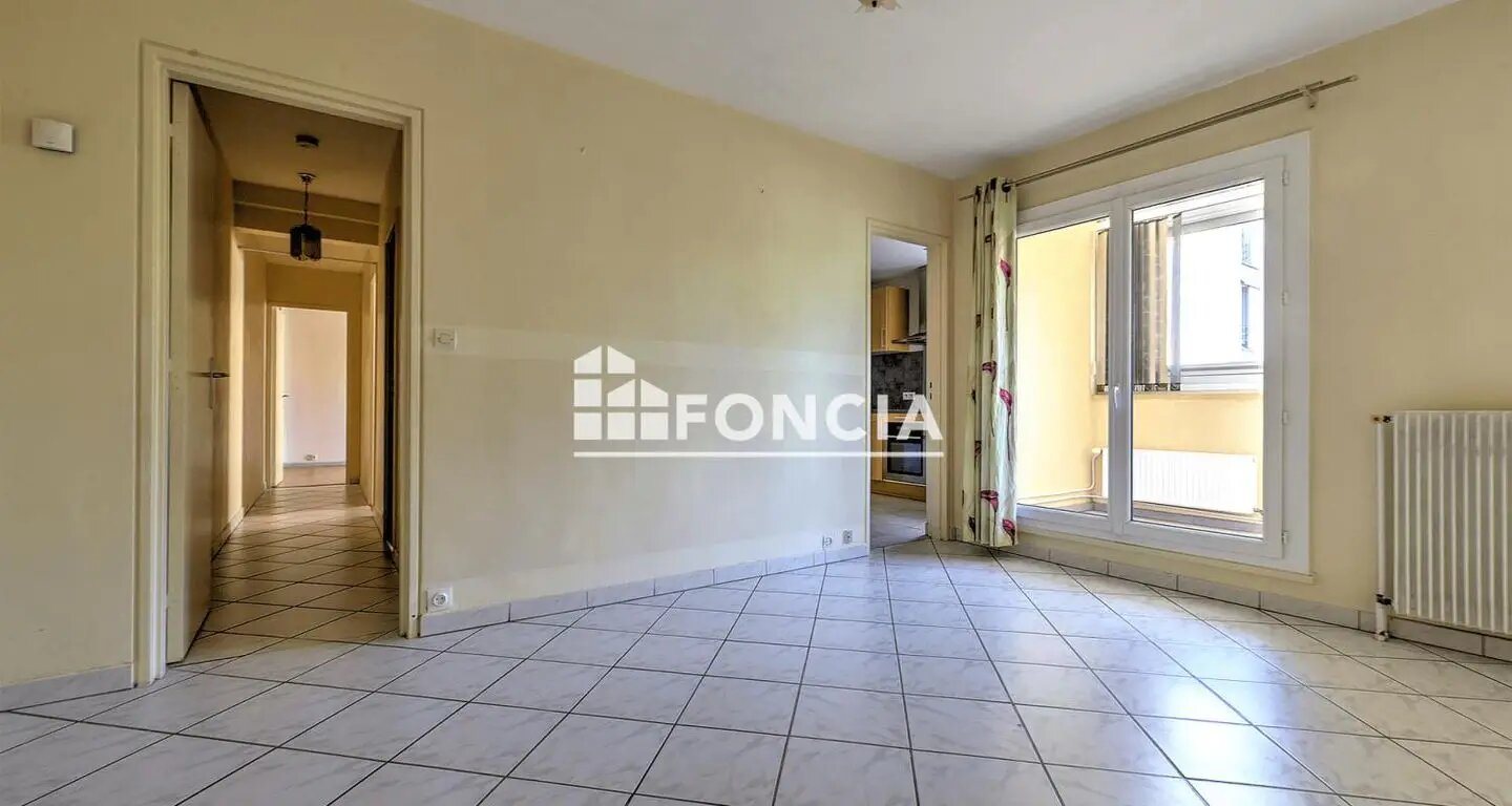 Appartement à vendre, 67m², Maurepas