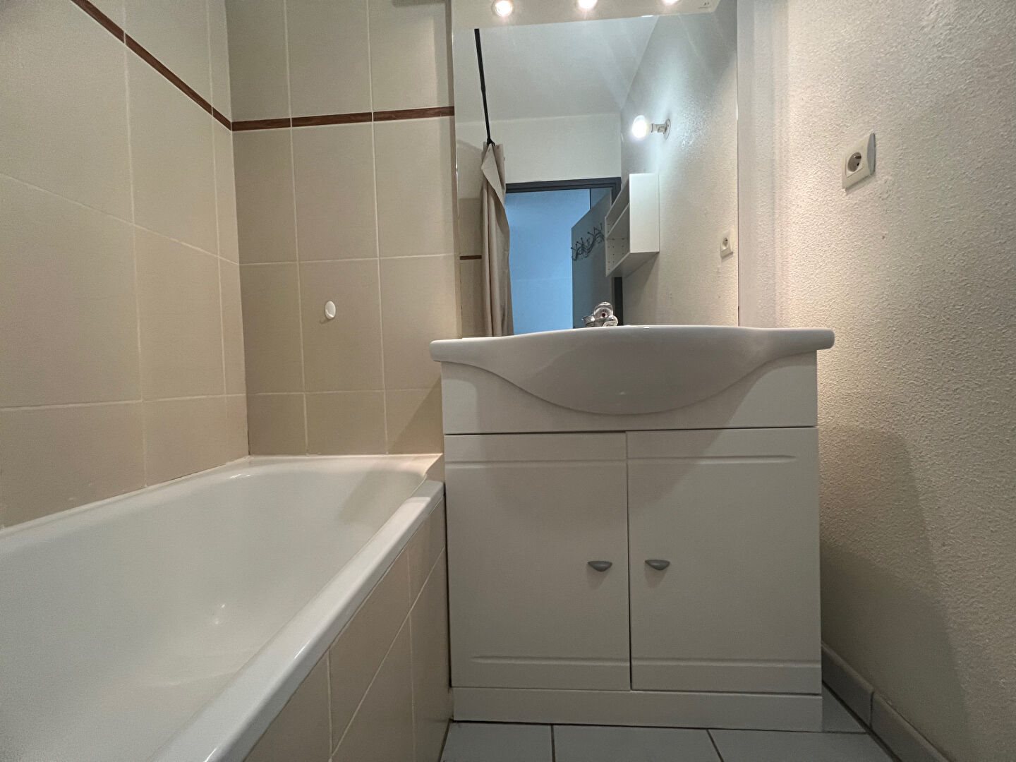 Appartement à louer, 40m², Varennes-Vauzelles