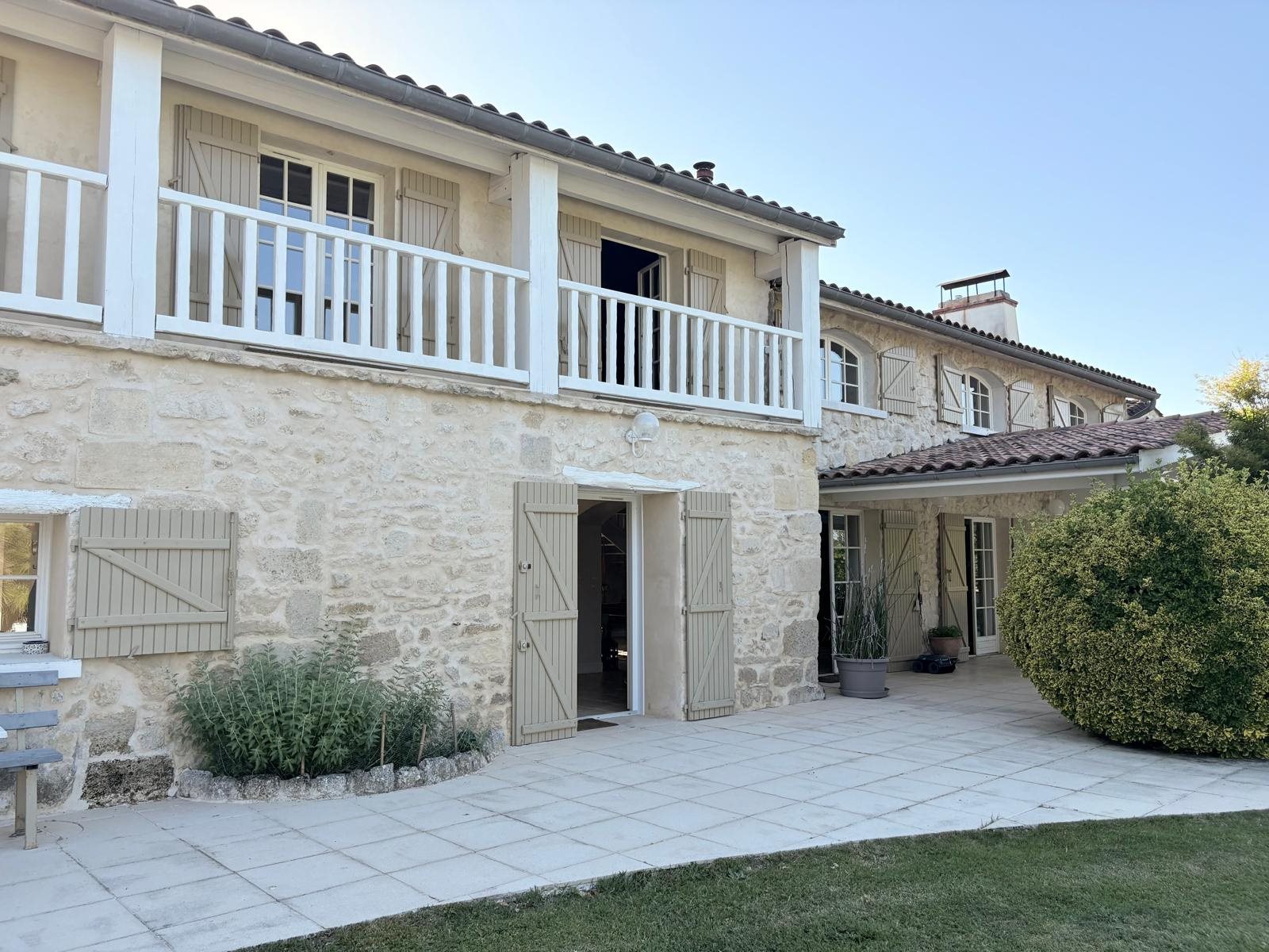 Maison à vendre, 400m², Civrac-en-Médoc