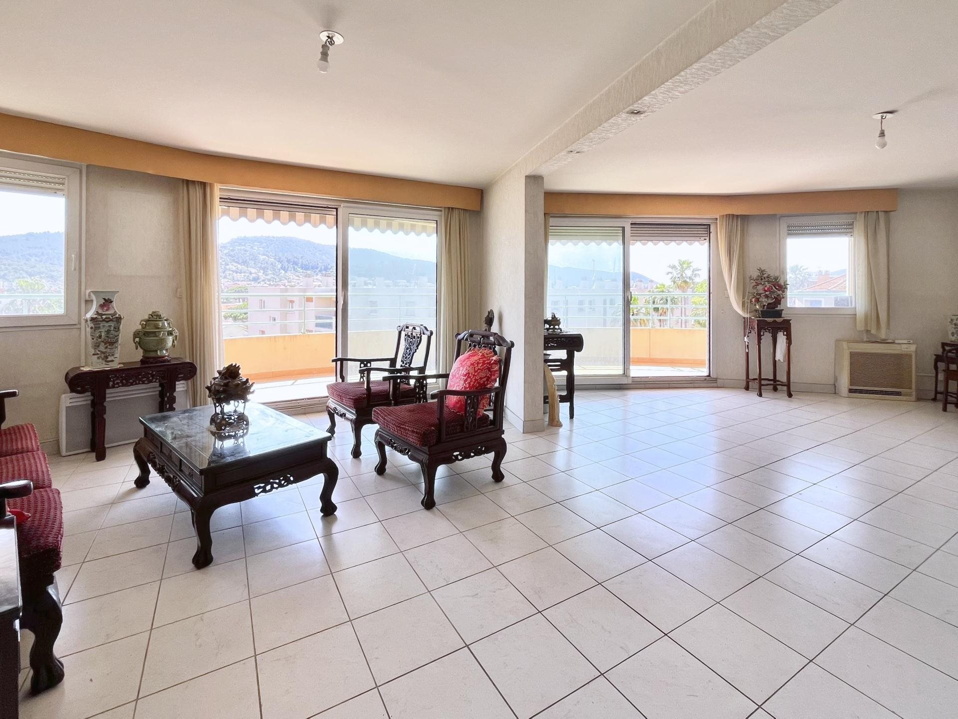 Appartement à vendre, 106m², Hyères