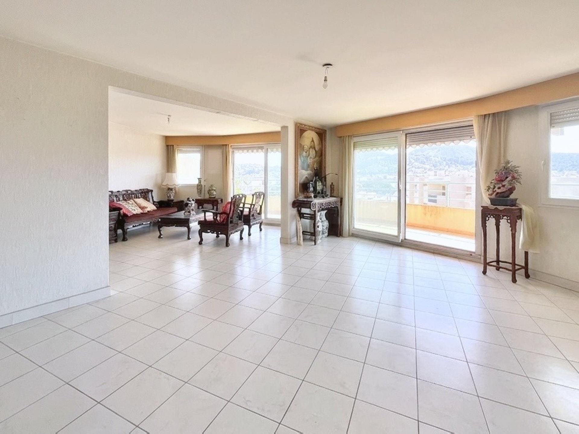 Appartement à vendre, 106m², Hyères