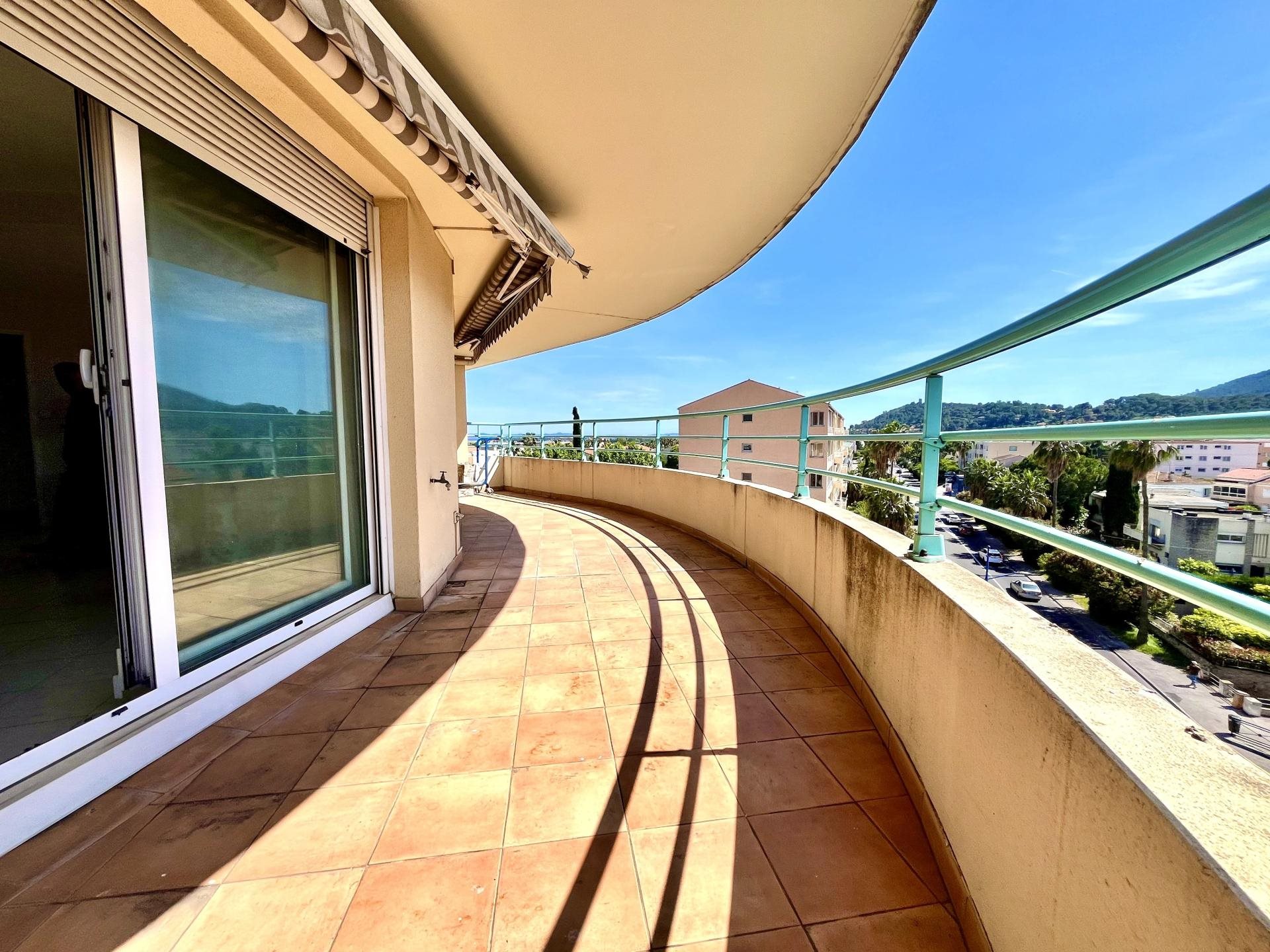 Appartement à vendre, 106m², Hyères