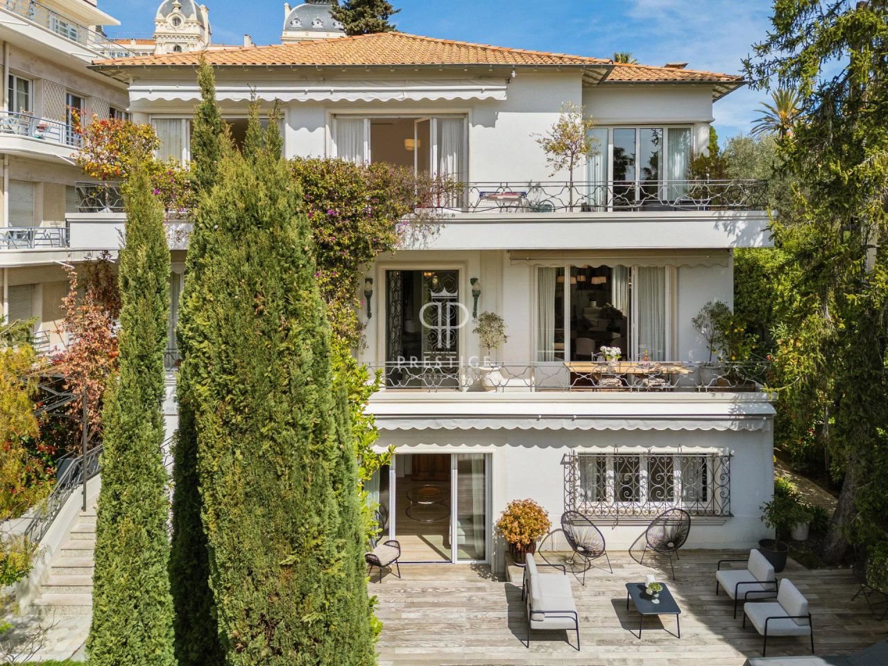 Purchase: House (06000)