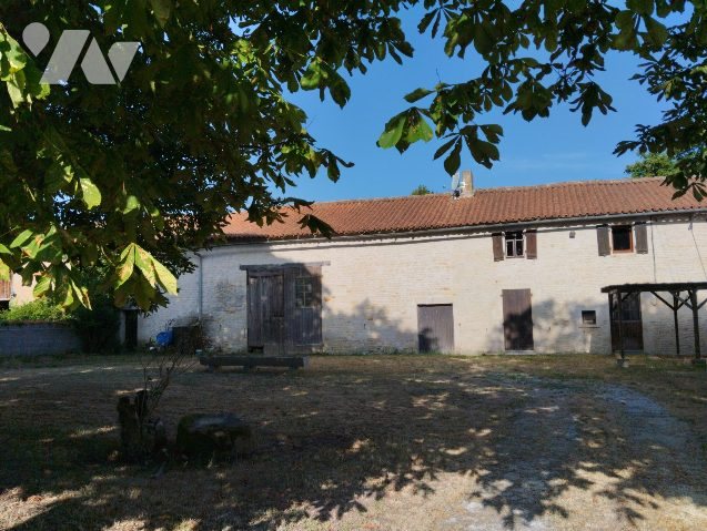 Maison à vendre, 143m², Chef-Boutonne