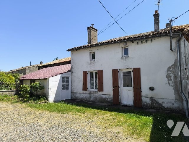 Maison à vendre, 99m², Mairé-Levescault