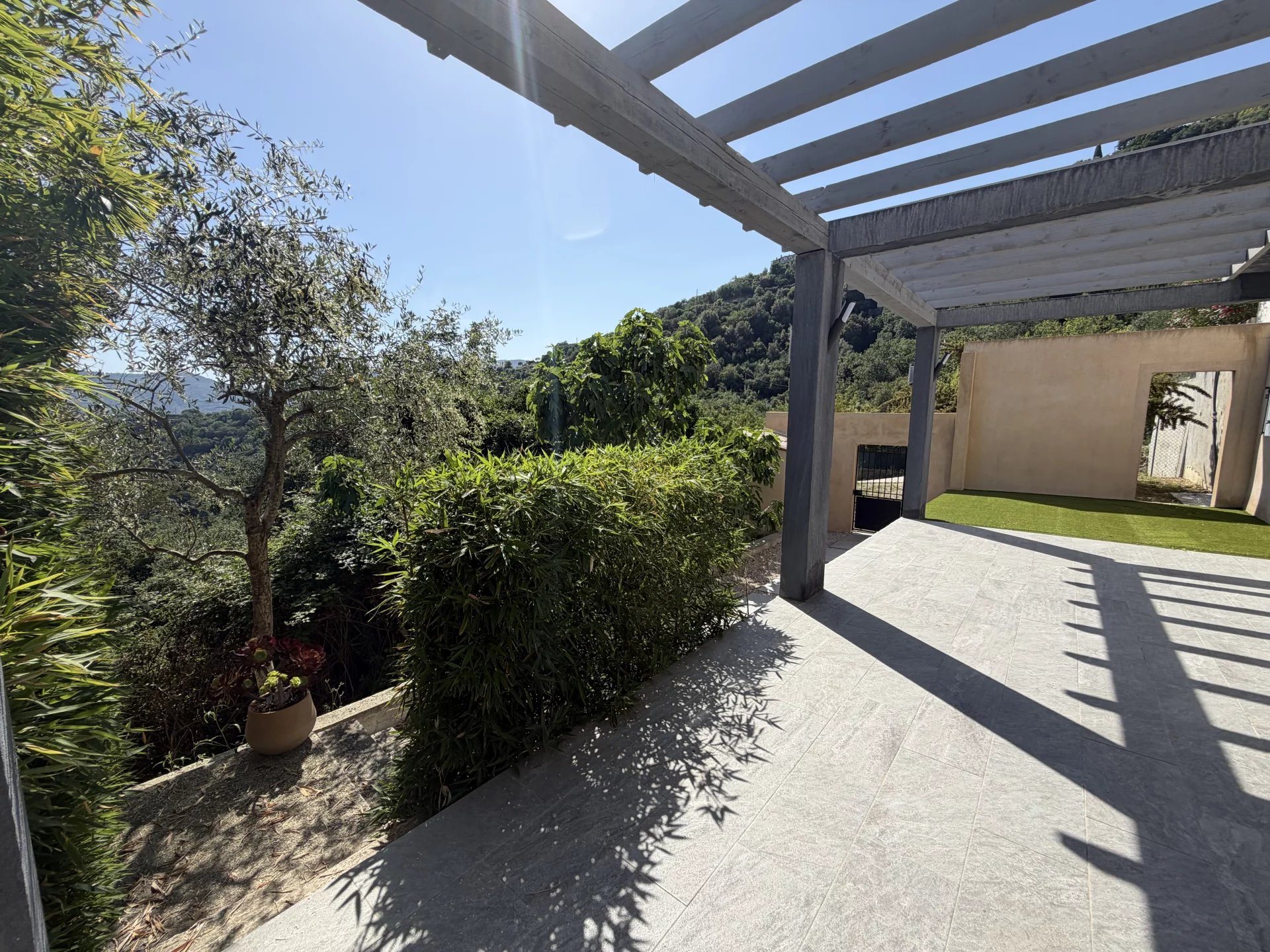 Maison à vendre, 134m², Berre-les-Alpes