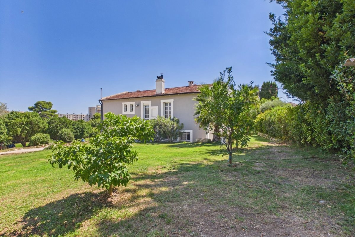 Maison à vendre, 1400m², Antibes