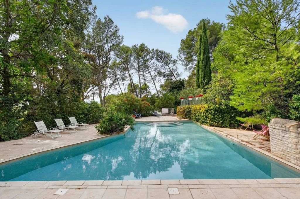 Maison à vendre, 280m², Beaurecueil