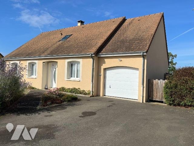 Maison à vendre, 134m², Joué-l'Abbé