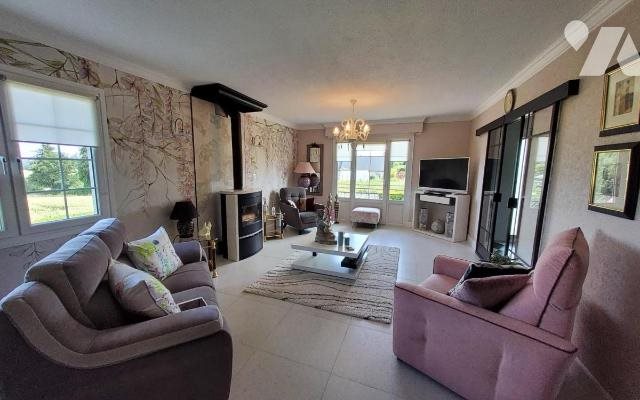 Maison à vendre, 125m², Maël-Carhaix