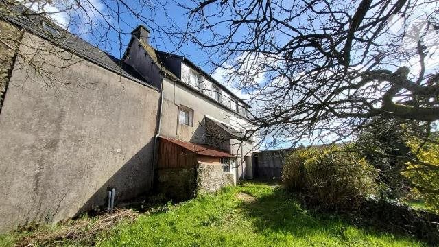 Maison à vendre, 89m², Poullaouen