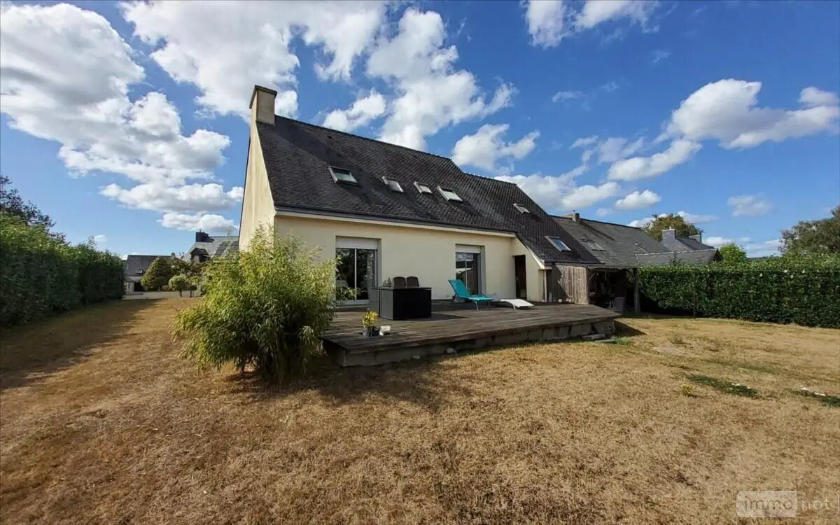 Maison à vendre, 111m², Plounévézel