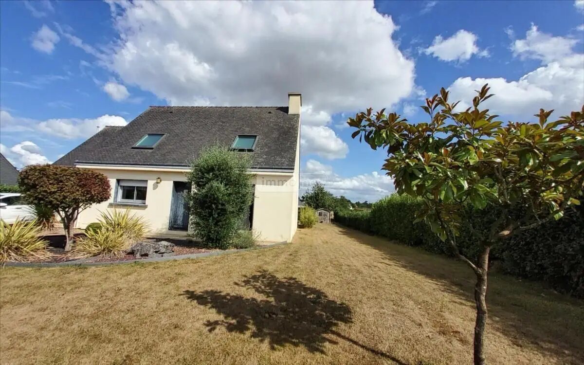 Maison à vendre, 111m², Plounévézel