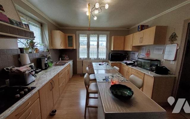 Maison à vendre, 128m², Spézet
