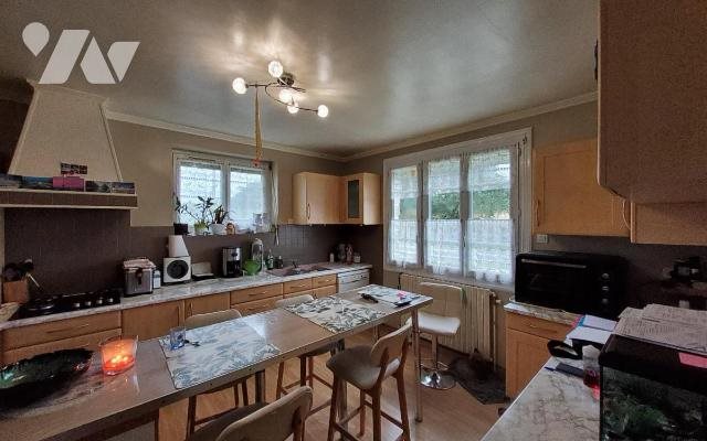 Maison à vendre, 128m², Spézet
