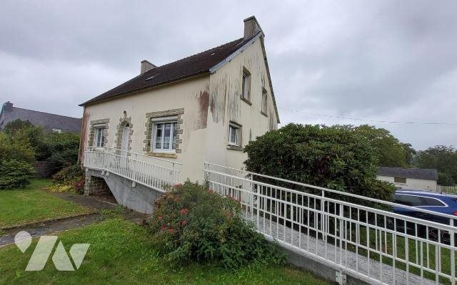 Maison à vendre, 128m², Spézet